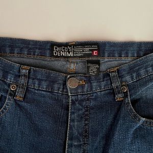 Chico Woman's Authentic Denim Jean Size 1.5 short (10 petite) - Great Condition